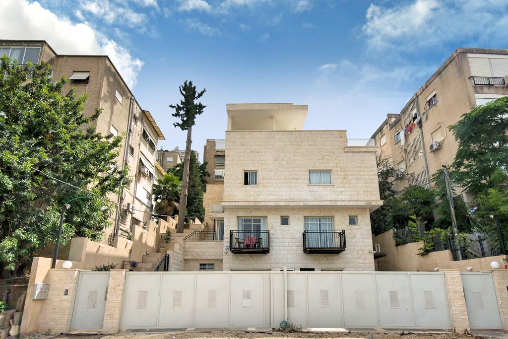 Casa De Aharon Apartments Хайфа Екстер'єр фото