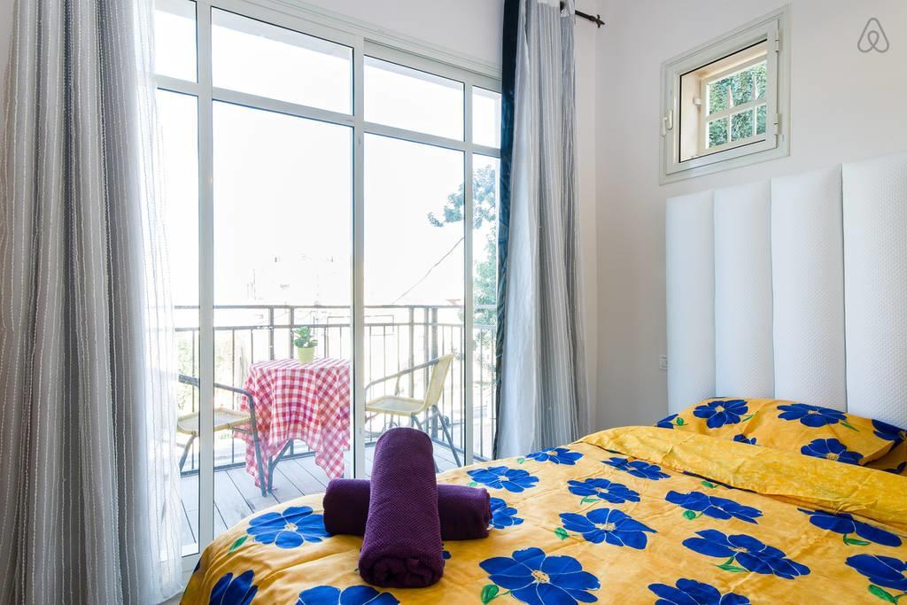 Casa De Aharon Apartments Хайфа Екстер'єр фото