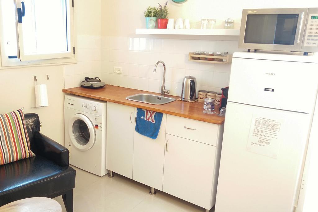 Casa De Aharon Apartments Хайфа Екстер'єр фото