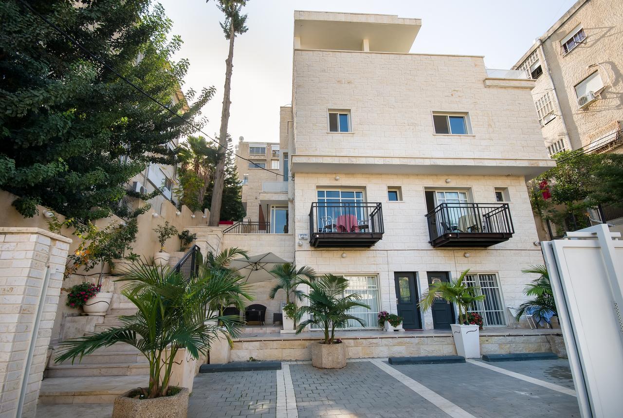 Casa De Aharon Apartments Хайфа Екстер'єр фото
