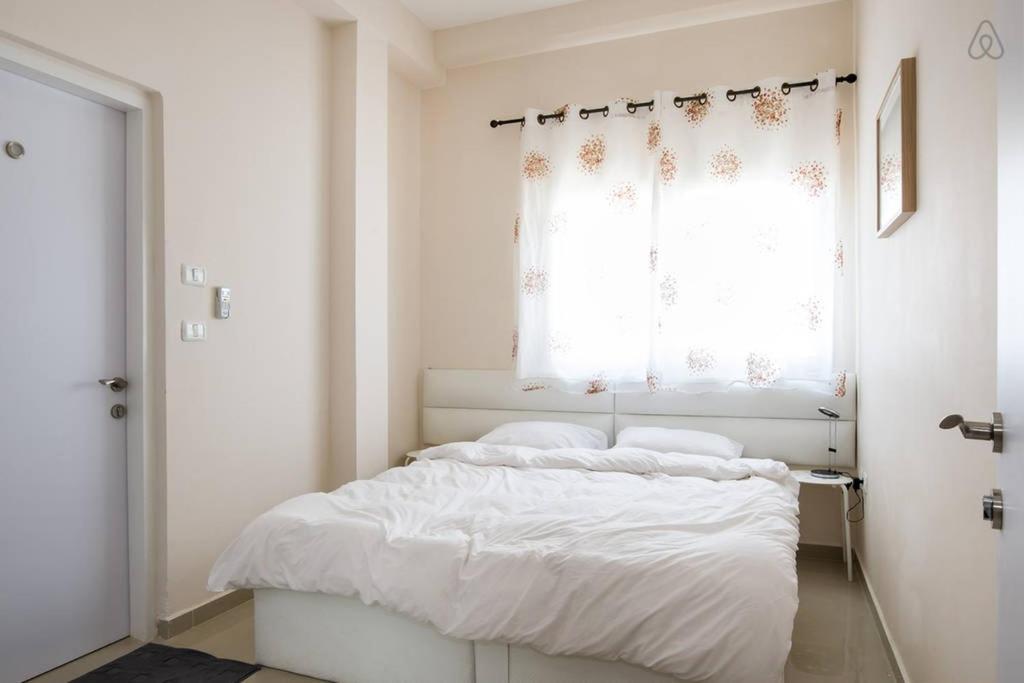 Casa De Aharon Apartments Хайфа Екстер'єр фото