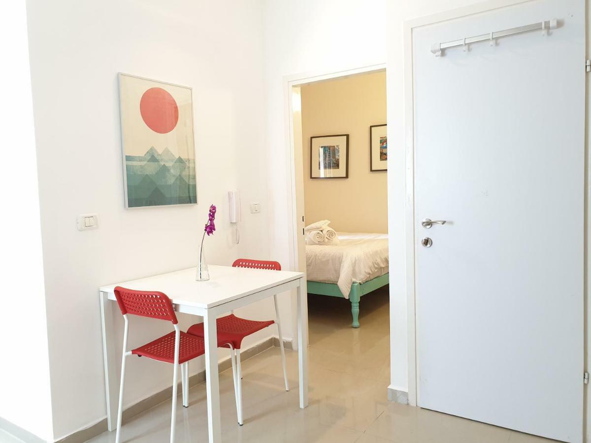 Casa De Aharon Apartments Хайфа Екстер'єр фото