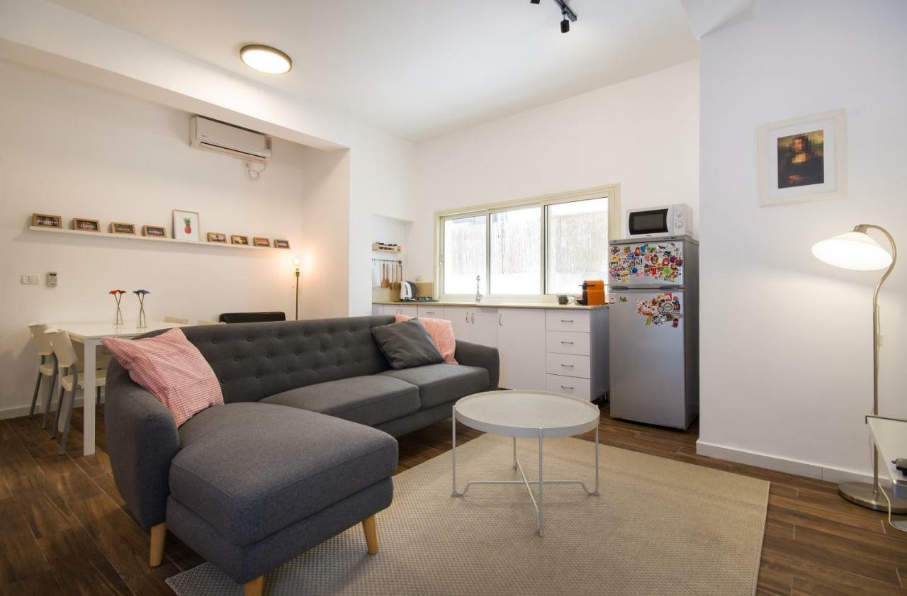 Casa De Aharon Apartments Хайфа Екстер'єр фото